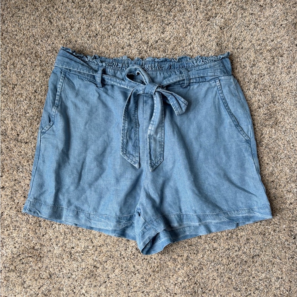 LC Lauren Conrad Chambray Shorts (M)